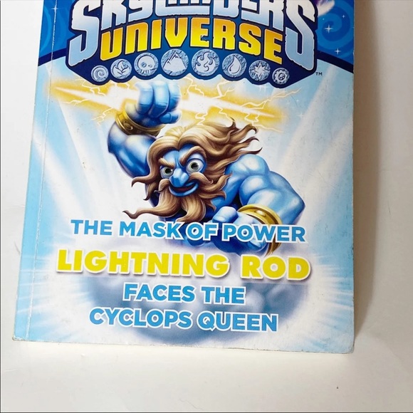 Skylanders Universe | Paper Back Book - Picture 2 of 7